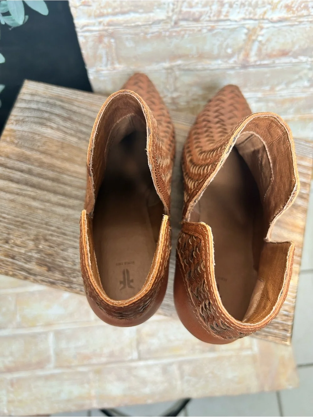 Frye Reed Woven Leather Booties Cognac Brown Cutout Western Ankle Boots 9M #31